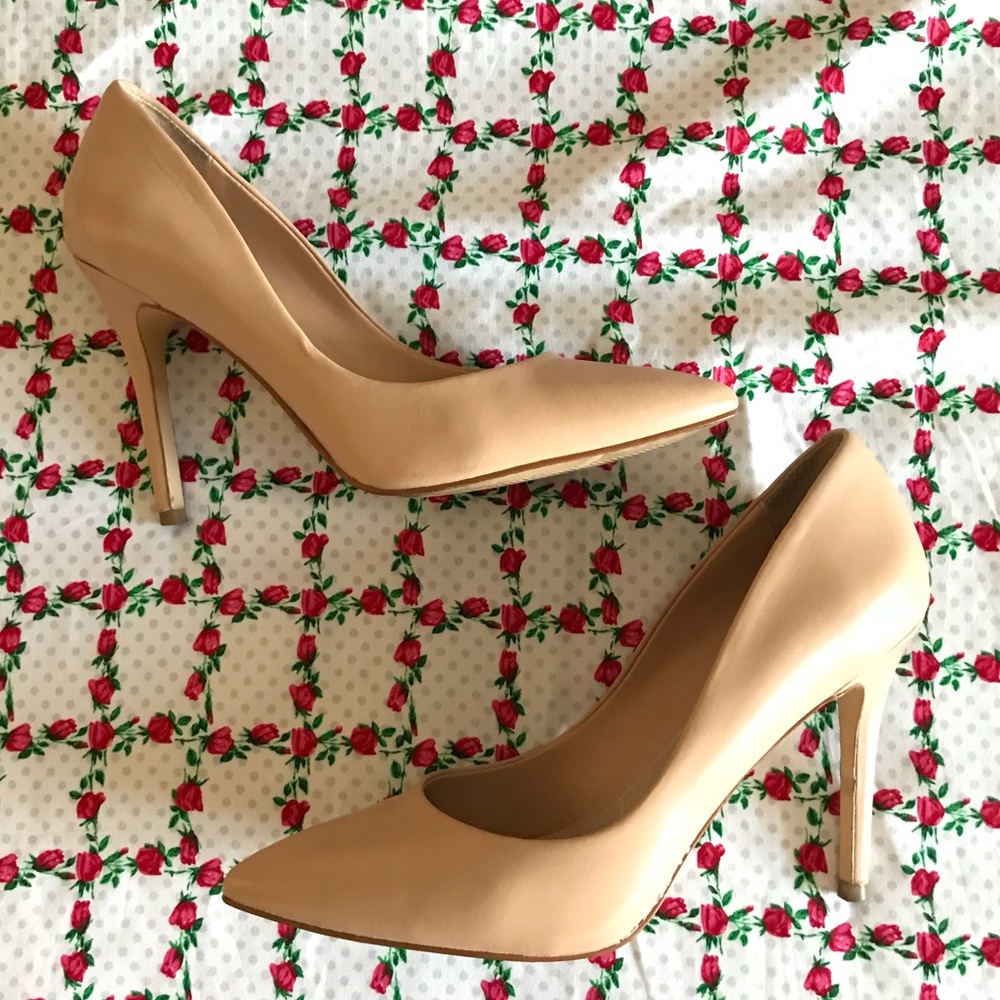 Charles David Nude Heels